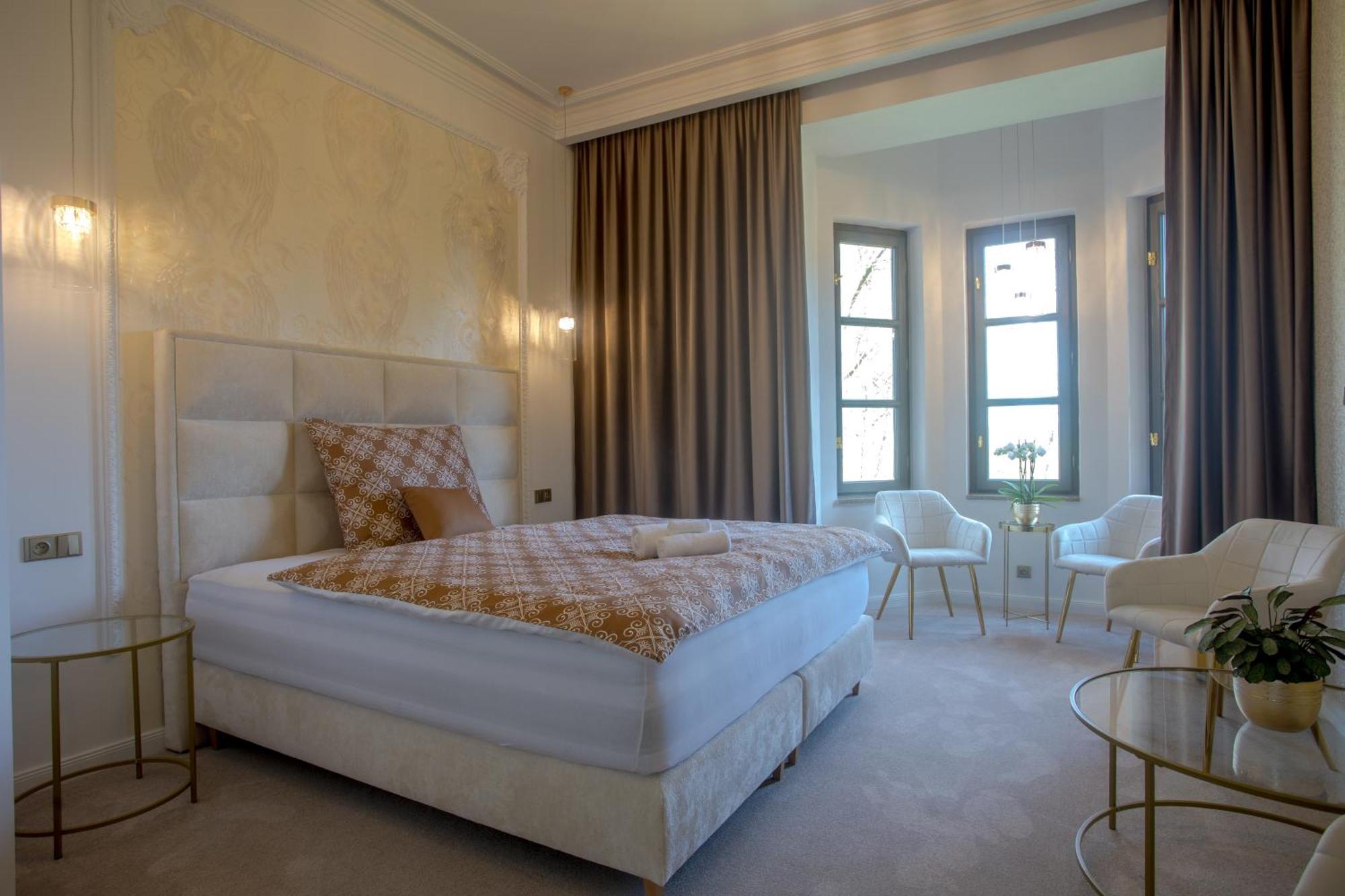 Zamek Kvasetice Hotel ฮาวลิชกุฟบรอด ภายนอก รูปภาพ