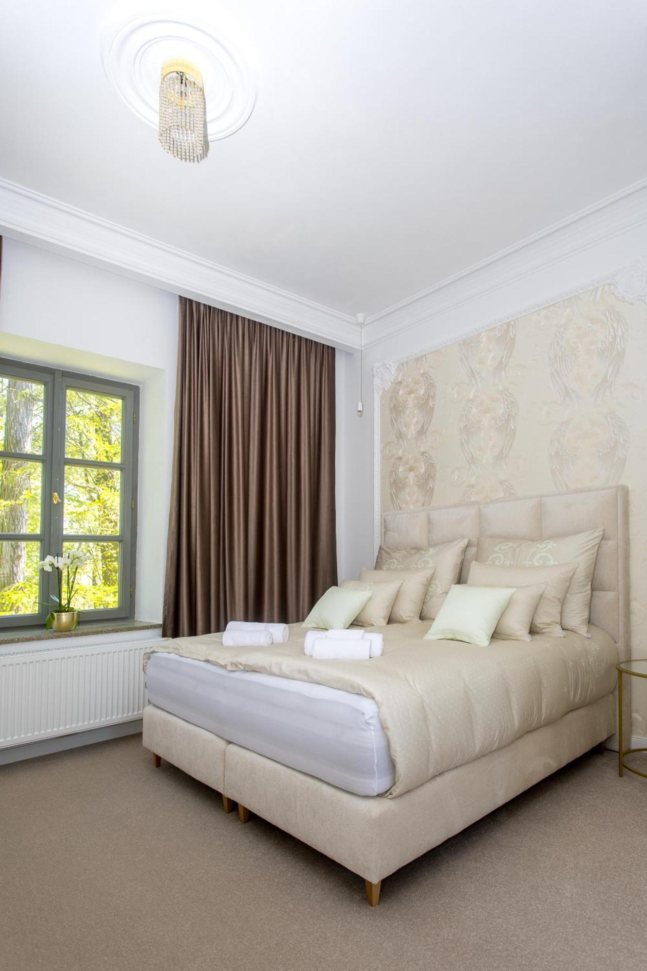 Zamek Kvasetice Hotel ฮาวลิชกุฟบรอด ภายนอก รูปภาพ