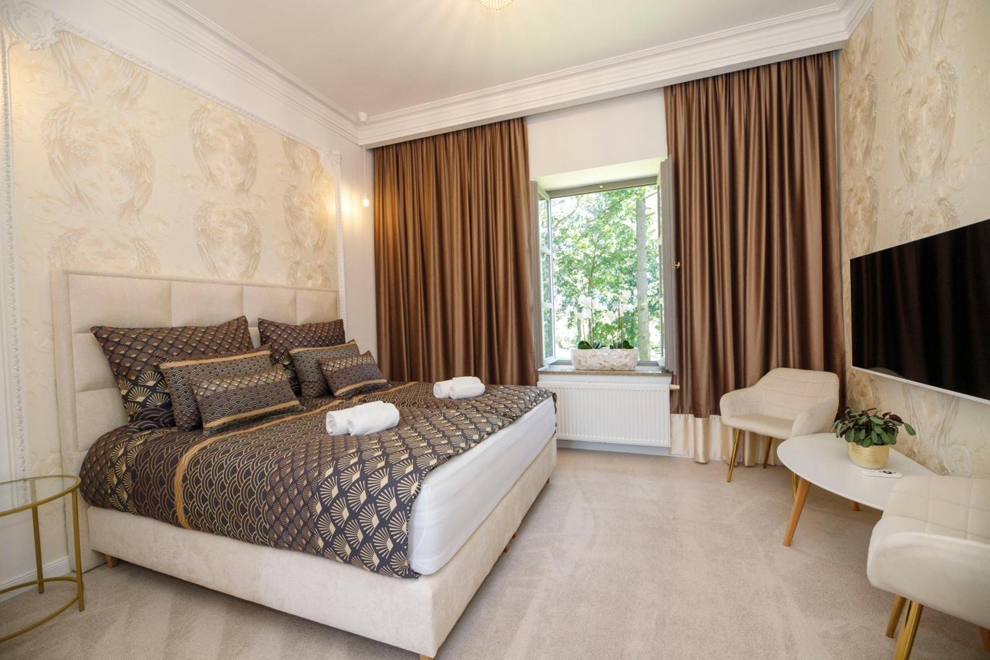 Zamek Kvasetice Hotel ฮาวลิชกุฟบรอด ภายนอก รูปภาพ